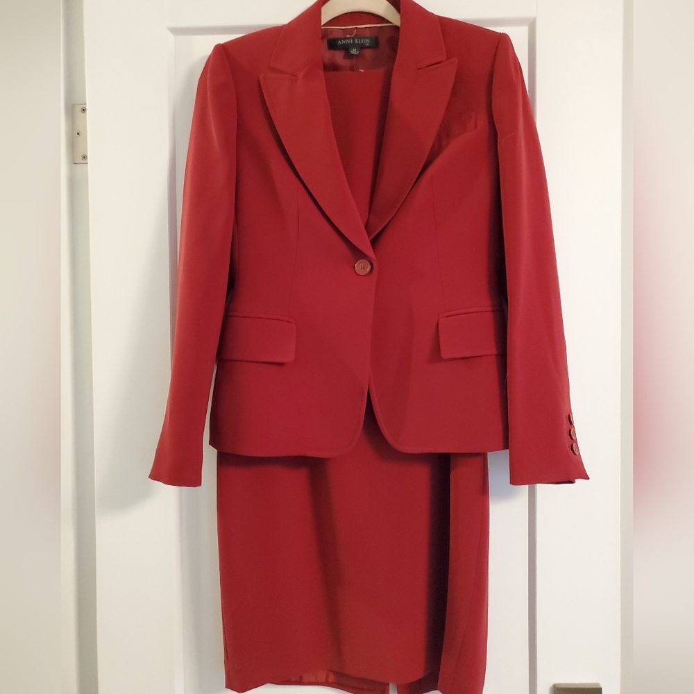 Red Anne Klein Suit DRESS with Jacket for Work or Interview